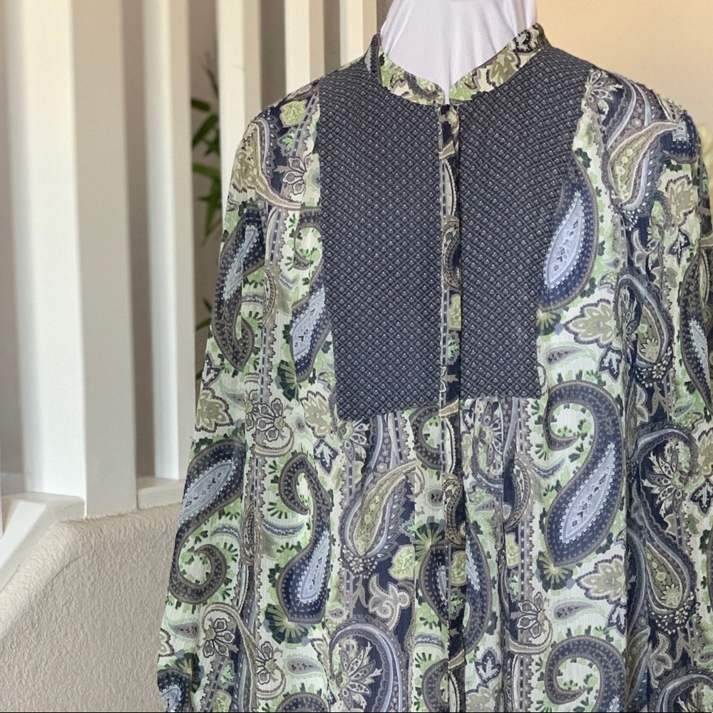 Liz Claiborne long sleeve Blouse